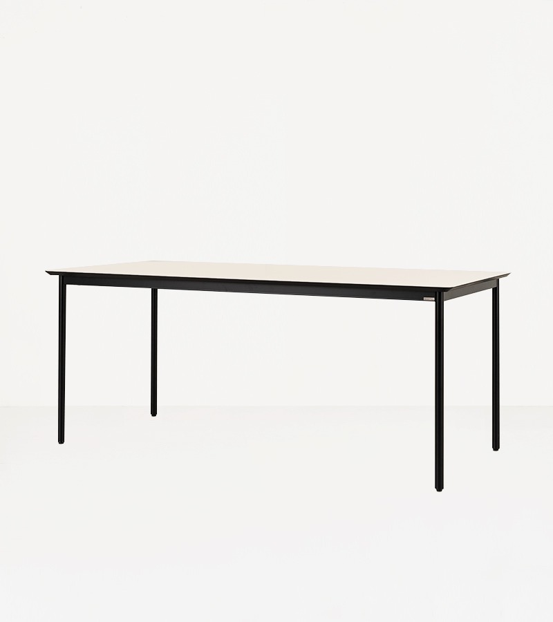 라메리트아플롱 글라스 테이블 1600/1900/2200